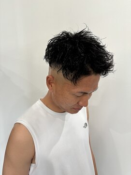 ネクサス(nexus) 【フェードカット×ツイストスパイラルパーマ】
