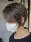 大人ショートボブショートカットココアアッシュくびれミディ
