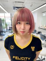 ユニークノベル 中央林間(unique novel)&nbsp;アシメカラー×ぱつっとボブで遊び心あるデザインに