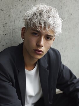 ネハス 名古屋栄店(nehus.) MEN’S HAIR/ブルーブラック/フェザーパーマ/ハイライト
