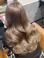 ルノン フィージュ(LUNON fieju)&nbsp;黒髪クラゲヘアーオリーブグレー小顔ココアベージュ