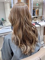 ピークアブー アヴェダ ギンザシックス(PEEK-A-BOO AVEDA GINZASIX)&nbsp;透明感カラー似合わせレイヤーカットミルクティーベージュ◆