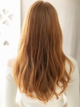 カバーヘアアンドスパ ブリス 浦和(COVER HAIR&SPA bliss) ミルクティーブロンド毛先パーマ金髪フェミニンロング20代30代X