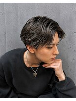 リフト(LIFT)&nbsp;熊本市｜センターパート×ベージュカラー