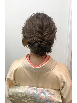 ヘアメイク ゼロサンヨンゴ(Hair Make 0345) 和装&ドレス万能スタイル【MIYOKO.】