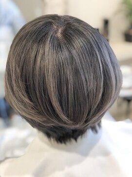イルヘアーデザイン(ill) モノトーン