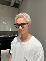 ソル 栄矢場町(SOL)&nbsp;ホワイト×スパイキーショート