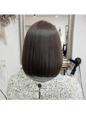 ナチュラルベージュのストレートボブ..~**.