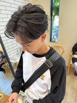 シフト(SHEEFT) ビジネスカジュアル◎アップバング束感 ニュアンスデザイン