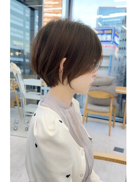 ビューナゴヤ 名駅(VIEW NAGOYA) 似合わせカット/ショートボブ/小顔ヘア/メルティカラー/くせ毛