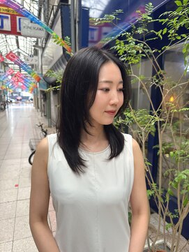 ティーヘア(t.hair) 夏にぴったりミディアムレイヤーカット/小顔ハッシュカット