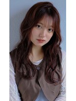 スリーヌーン(THREE noon)&nbsp;赤みブラウンx透け感ウェーブ