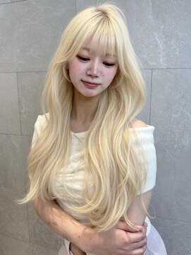 エルバイラビス 大宮(elu by lovis) 《高瀬寛菜》レイヤーカット×ホワイトブロンド