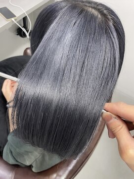 ライア 下北沢(laia) ブルーグレージュカラー【髪質改善 下北沢 トリートメント】