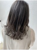 アッシュベージュ_耳かけ,毛先パーマ,イメチェン