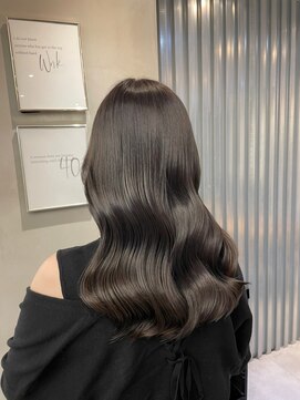 ジーナ 船橋(Zina) オトナ女子ツヤ髪アッシュカラーふんわりミディシースルーバング