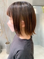 テトヘアー(teto hair) 外ハネボブ、切りっぱなし、インナーカラー、ベージュ