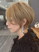 ビューエヒメ(VIEW EHIME)&nbsp;大人ラフウェーブ20代30代40代ボブブラウンスウィングショート