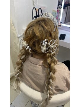 ヘイルジューシー(hail JUICY) ツイン編みおろし