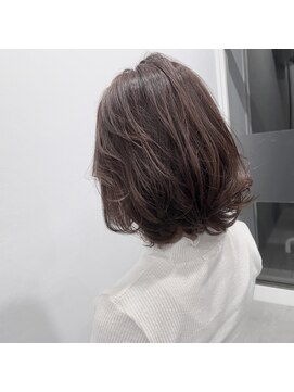 チーク(CHiiK) ベージュ