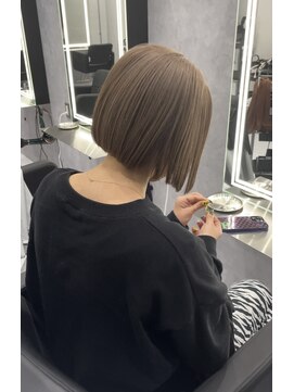 シーエスメイド バイ シャチュー 大須店(CS made by SHACHU) ミルクティーグレージュ/ボブ/アッシュ系/ミニボブ