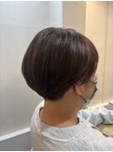 丸みが可愛いマッシュ系のツーブロックショートボブ