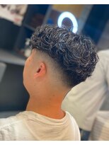 フランクスバーバー アンド ビアークラブ(FRANK'S BARBER and BEER CLUB)&nbsp;ショートセンターパート