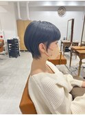 魅力倍増カールセミディシアーカラーダークアッシュショートヘア
