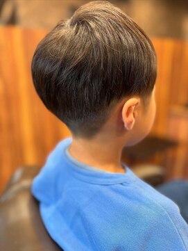 バーバークエスト(BARBER QUEST) ツーブロックマッシュヘア