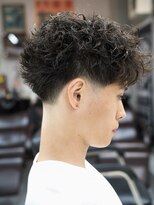 エクスプロア デザイン アクト 三鷹(EXPLORE DESIGN ACT.) ルーズショート/テーパーフェード/ピンパーマ/三鷹