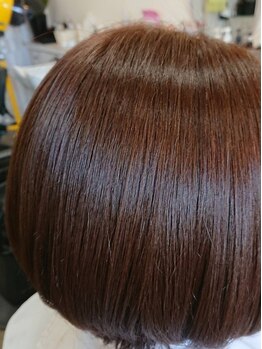サンテリア(santeria)の写真/≪プラチナカラー≫トリートメント成分配合で髪の調子を整える♪ハリのあるキレイな発色のカラーです。