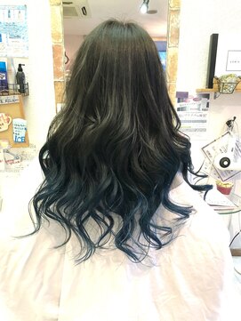 ドゥ スタイル 三国ヶ丘店(Duex Style) グレイカラー× くすみアッシュ　ビビットブルーグラデーション