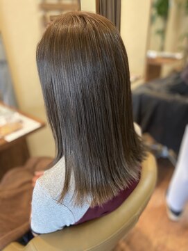 ヘアーアンドメイク サワ 天神店(Sawa) 外はねカーキアッシュ♪