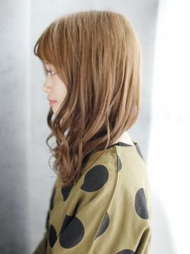 ヘアメイク ナル(hair make nalu) 透け感バングのボリュームミックスカール