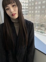 カルテ(QUARTE)&nbsp;ダークブラウンロング　顔まわりレイヤー　ぱっつん