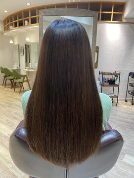 エクリ シセイドウ 麻布十番店(equri×SHISEIDO) 大人気！ツヤさら資生堂サブリミックトリートメント