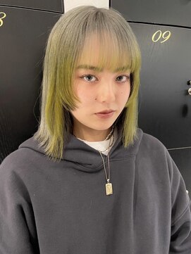 アース コアフュールボーテ 富山婦中店(EARTH coiffure beaute) イエローホワイトグレージュケアブリーチウルフ