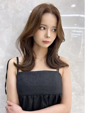 マウル 栄(MAEUL) レイヤーカット　韓国ヘア