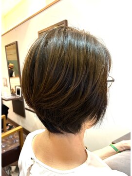 ヘアー グリーン(hair green) 40代50代60代ショートボブ/グラデーションボブ