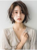 耳かけミディアム×ウェットヘア