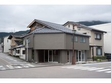 駐車場は南砺市井波市民センターをご利用ください。(徒歩１分)