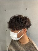 ルーズツイストスパイラルパーマ刈り上げマッシュメンズヘア