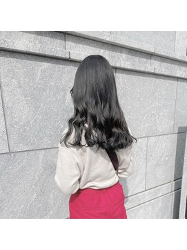 ルイス 宝塚(Luis) 黒髪/ボブルフ/ネビージュ/小顔/ワンレン/髪質改善/