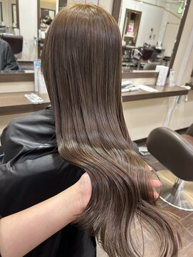 ヘアーアンドメイク ビス(HAIR&MAKE bis) メルティカラー似合わせカットブリーチなし【立川/沙久楽】