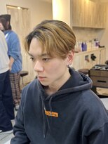 メンズカット バイ ソイクフ(メンズカット by SOY-KUFU)&nbsp;流行ツーブロック刈り上げスーツ黒髪ベリーショート短髪