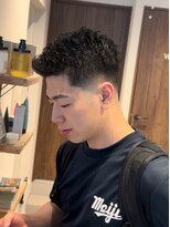 グルーマーズトウキョウ 渋谷店(GROOMER/S TOKYO)&nbsp;スパイキーショート　フェード　スペインカール