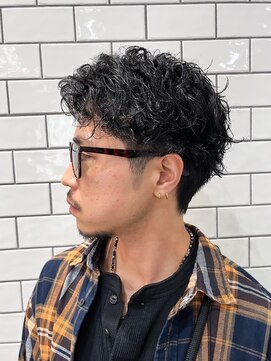 ミスターマウントロックバーバーショップ(MR.MT.ROCK BARBER SHOP) ツイストスパイラルパーマ