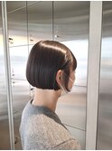 冬の小顔ミニボブ◎ストレートボブで旬顔に
