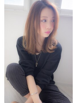 ミラレスカ 栄(MIRA RESCA) ミラレスカ栄 外国人風ナチュラルな切りっぱなしボブ byウラタニ