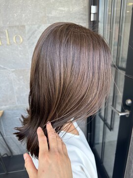 メゾン アヴァロ(Maison Avallo) #明るめ透明感マットアッシュ